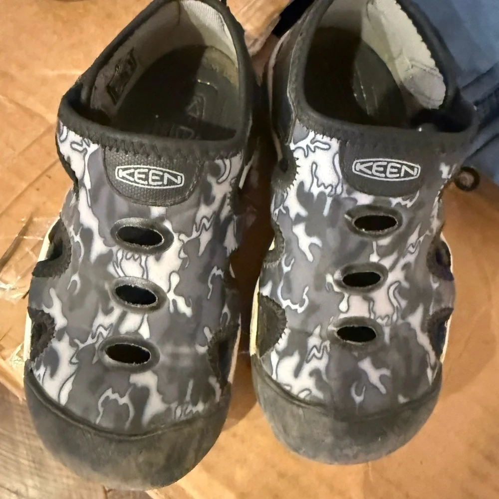 Keene shoes boy.s size 11